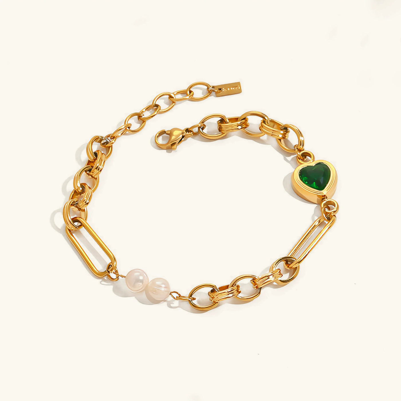 Melanie Emerald Zapestnica
