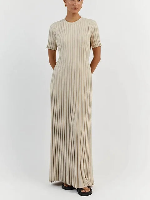 Maxi – dolga pletena maxi obleka