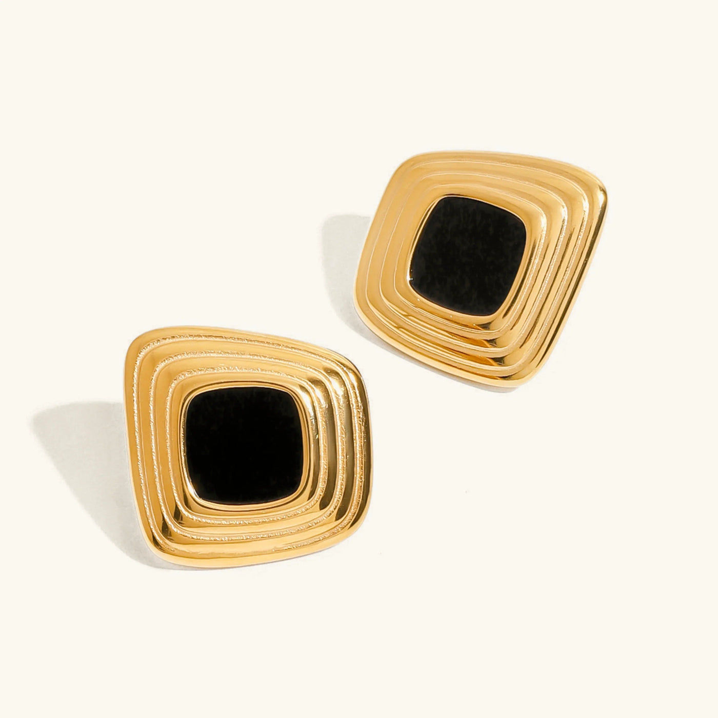 Sylvie Geometric Uhani