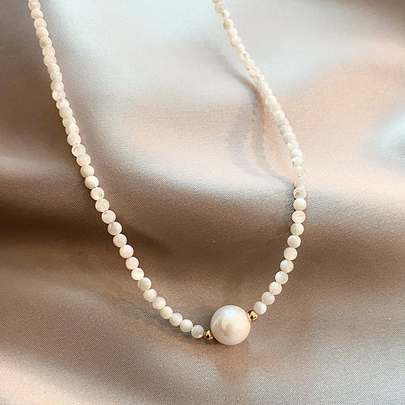 Elegantna Ogrlica z Biseri