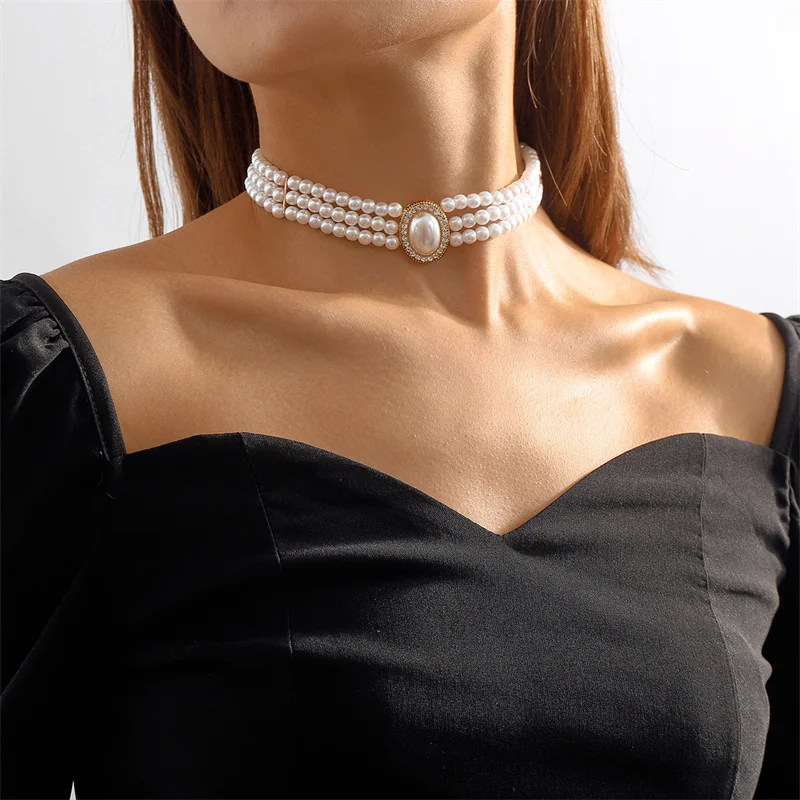 Elegantna Trojna Ogrlica z Biseri