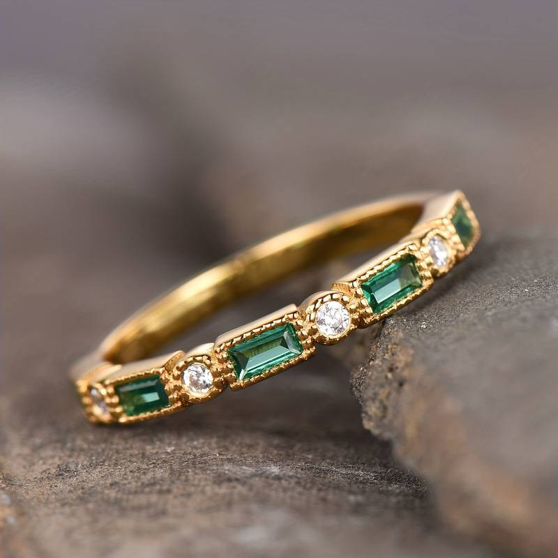 Vintage Prstan s Cirkonito in Diamanti